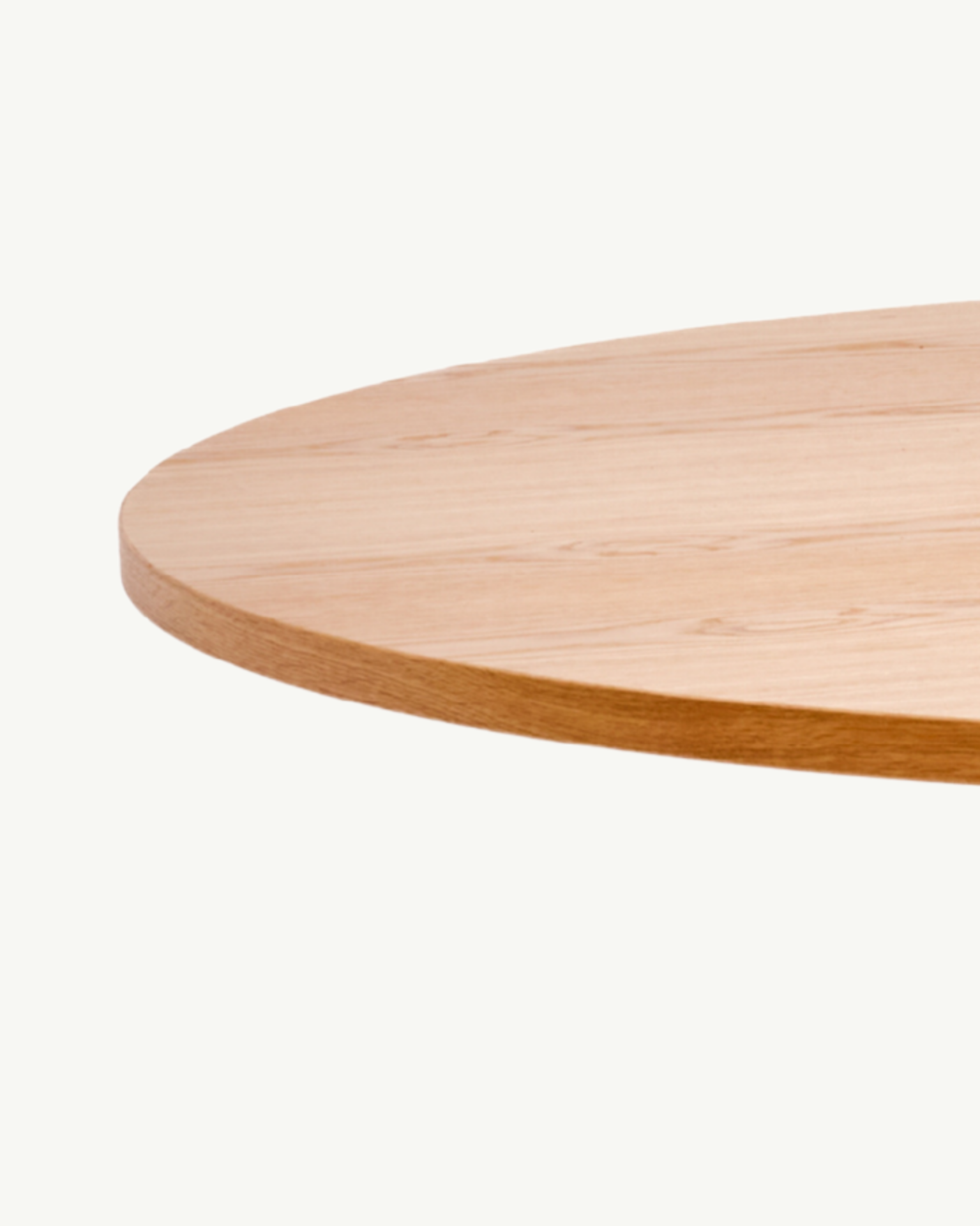 <p>Oak veneer with matching edge band</p>
<p>&nbsp;</p>

