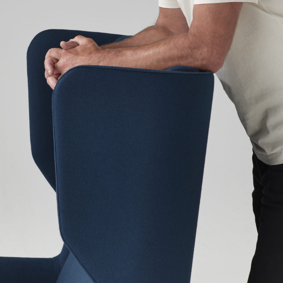 HSH2SFBWD_Maharam Gemma Axial_Oak_Detail_HR