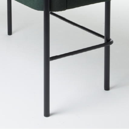 White / Black <br />
Steel Legs