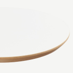 White / Black MFMDF<br />
with reverse chamfer,<br />
polished MDF edge